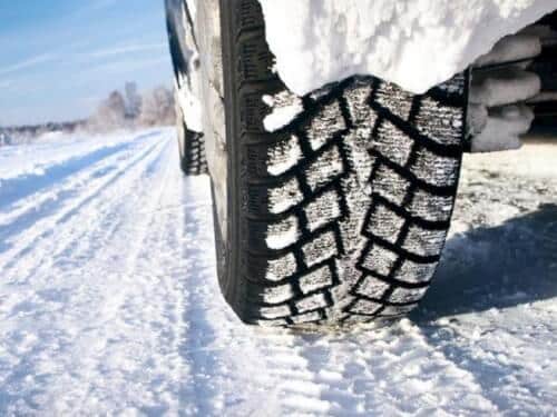 Pneumatici invernali e catene da neve: come scegliere quelli giusti per la tua auto