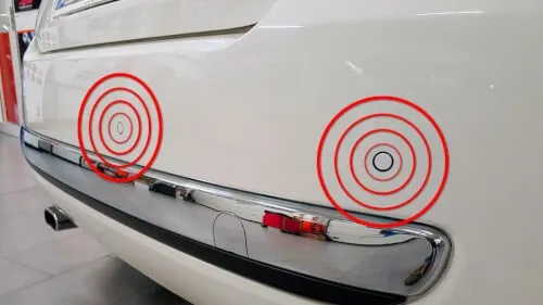 Carrozzeria Como Auto Alzate Erba Tecnocar Auto con sensori di parcheggio - Tecnocar Auto offre un servizio di installazione di sensori di parcheggio per auto a Como, in provincia di Como, Italia.